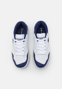 Lacoste LINESHOT - Sportcipő - white/navy
