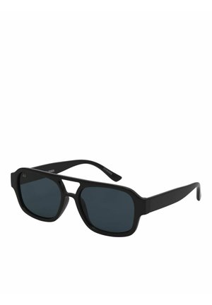 Gafas de sol rectangulares negras con montura gruesa y lentes oscuras, exhibidas sobre un fondo blanco.