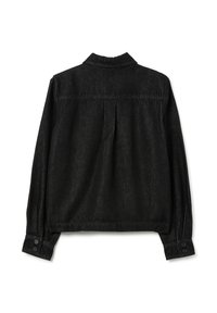 Camicia di jeans nera con colletto, maniche lunghe e polsini con bottoni. Presenta una schiena plissettata e una texture sottile.