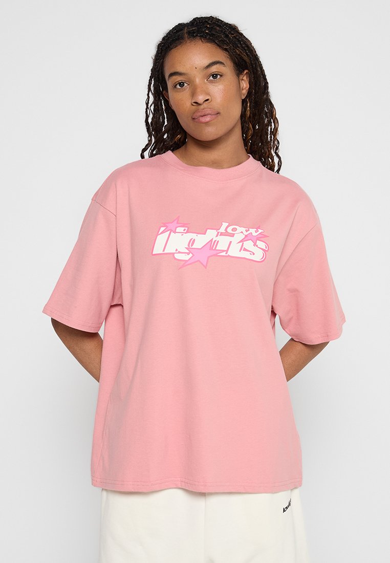 LOW LIGHTS STUDIOS® T-shirt print koraalrood