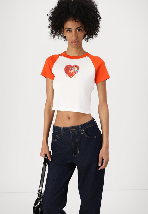 DORRA - Print T-shirt - medium orange2