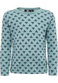Hellblaues Langarmshirt mit einem sich wiederholenden dunkelblauen Schleifenmuster. Besitzt einen runden Ausschnitt und eine weiche Baumwolltextur.