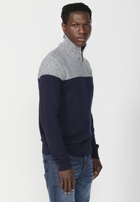 Koroshi - Sweter