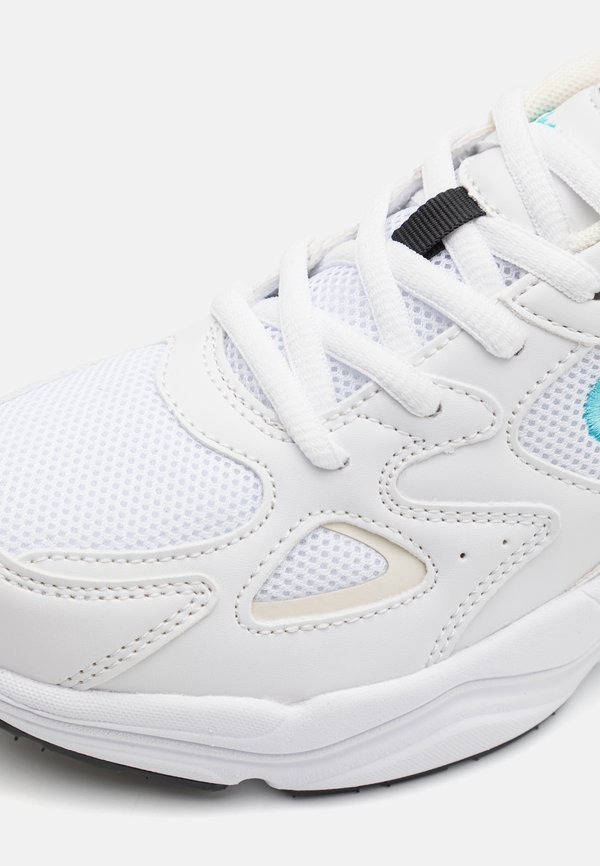 COUNTESS - Training shoe2