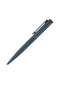 Stylo bille bleu foncé avec motif quadrillé, clip métallique et mécanisme à torsion sur fond blanc.