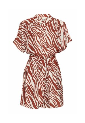 Šaty s krátkym rukávom v červeno-bielej zebrovanej potlači, s predným zapínaním na gombíky, golierom a opaskom z rovnakého materiálu, vyrobené z ľahkého materiálu.