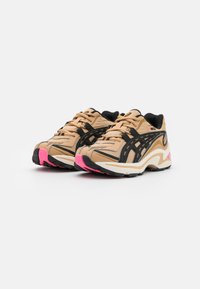 ASICS SportStyle GEL PRELEUS - Sapatilhas - camel beige/black