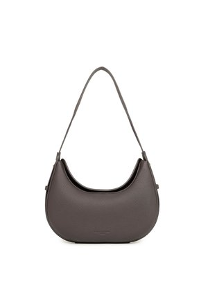 Sac à main en cuir gris foncé en forme de croissant avec une seule bandoulière, présenté sur fond blanc.