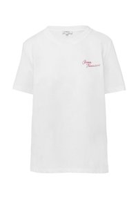 T-shirt en coton blanc à manches courtes et col ras du cou. Présente un texte brodé rouge "Ocean Treasures" sur la poitrine gauche.