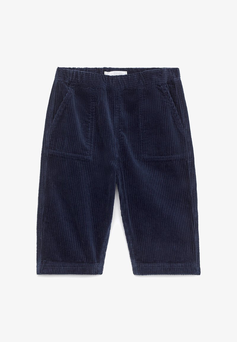 Short en velours côtelé bleu marine avec poches plaquées devant et taille élastiquée, présenté sur fond blanc.
