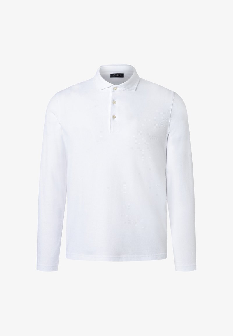 Polo blanc à manches longues avec trois boutons et un col classique, fabriqué en tissu texturé, présenté sur un fond blanc.