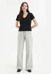 Greenpoint - T-shirt z nadrukiem