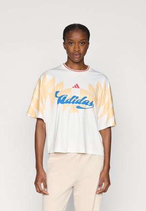 TIRO - Camiseta estampada - off white/pure ruby/ray blue