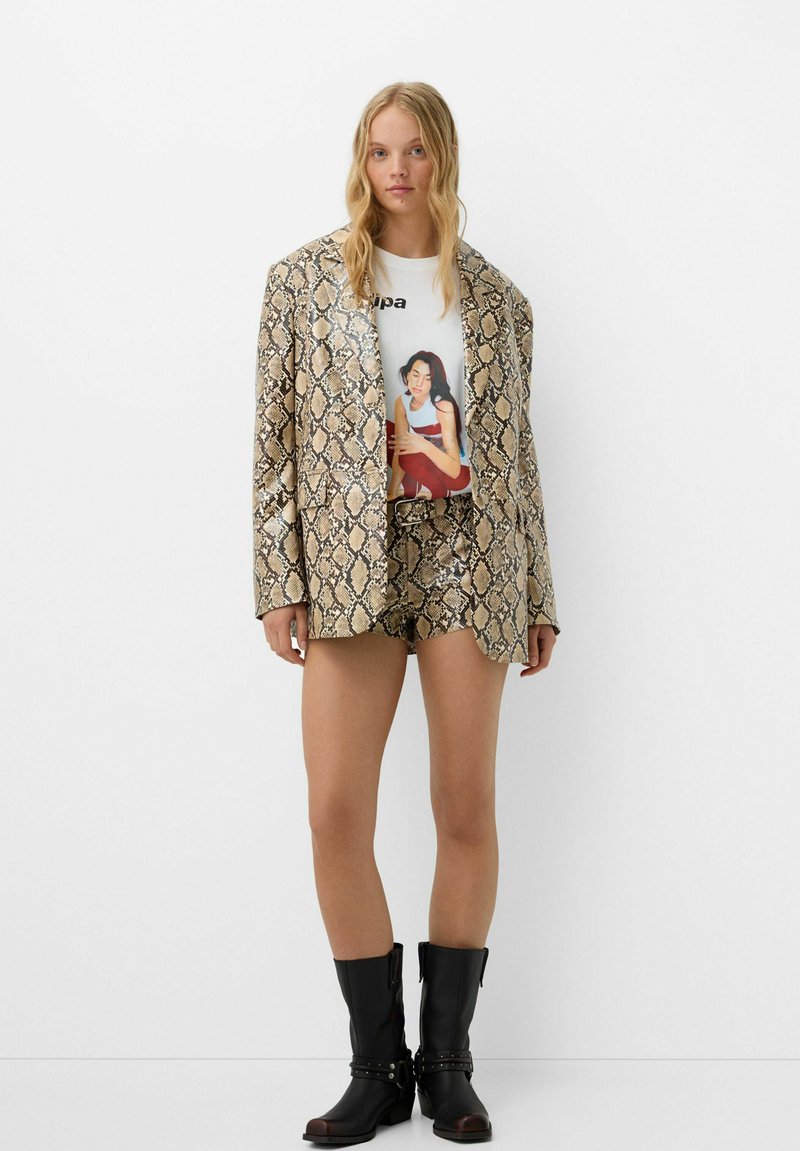 Bershka Shorts beige Bershka Shorts beige