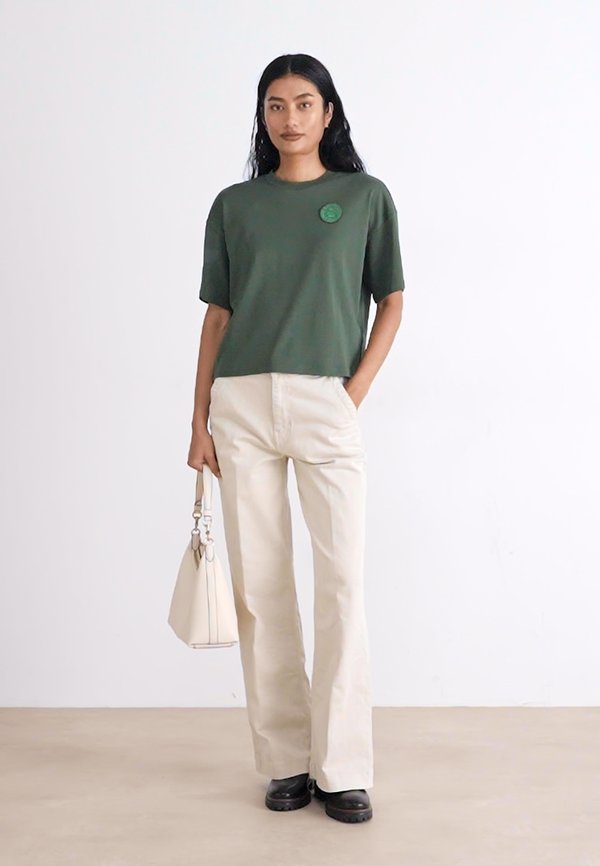 Basic T-shirt - squadron2