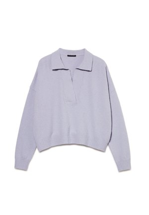 Maglione di maglia a maniche lunghe color lilla chiaro con collo a V e polsini e orlo a coste, mostrato disteso su sfondo bianco.