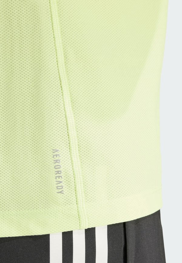 OWN THE RUN - Print T-shirt - pulse lime2