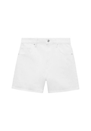 Shorts in denim bianco con un design a quattro tasche, dotati di chiusura frontale con bottone e zip, mostrati su uno sfondo semplice.