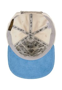 Notranji pogled na kapico iz kremaste in svetlo modre kordura tkanine z blagovno znamko "Von Dutch" ter besedilom "High On Life" na notranjih panelih.