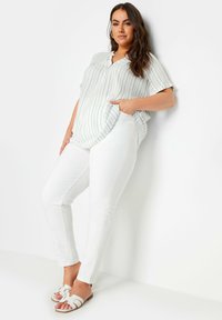 Yours Clothing STRIPE NOTCH NECK - Camicetta - white