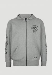 Sweat à capuche gris zippé avec poches avant, texte noir de style graffiti sur la poitrine et les manches, et étiquette du logo O'Neill près de l'ourlet.