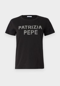 Melns kokvilnas T-kreklis ar īsām piedurknēm, apaļu kakla izgriezumu un dekoratīviem cimdiem ar rhinestones, uz kuriem ir uzraksts "PATRIZIA PEPE" priekšpusē.