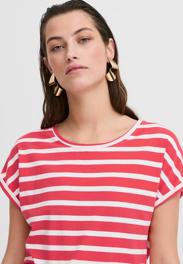 BYPamila - Print T-shirt - poinsettia mix2