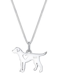 Sølv hundependant halskæde med en udskåret hjerteform, mærket "925," på en delikat kæde, der fremhæver en glat tekstur og slank design.