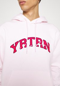 YOURTURN Jersey con capucha - pink