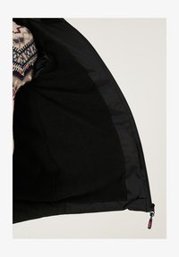 Unselected, black