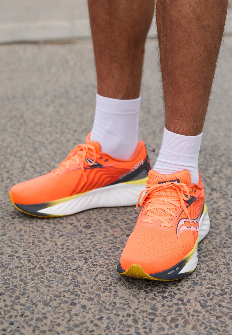 Saucony TRIUMPH 22 - Scarpe da corsa su strada - spice/canary
