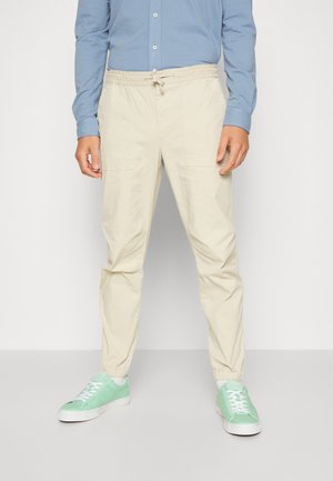 FLAT FRONT - Pantaloni - basic sand