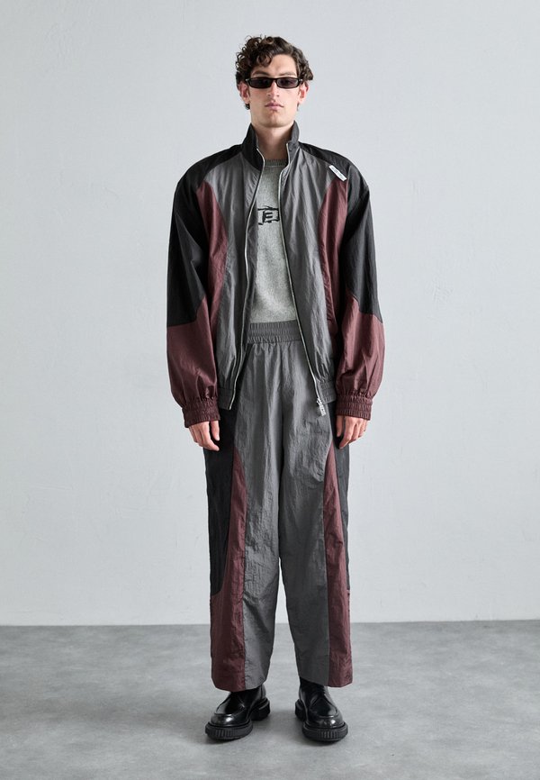 COLOR BLOCK OVERSIZED JACKET - Summer jacket - bordeaux2