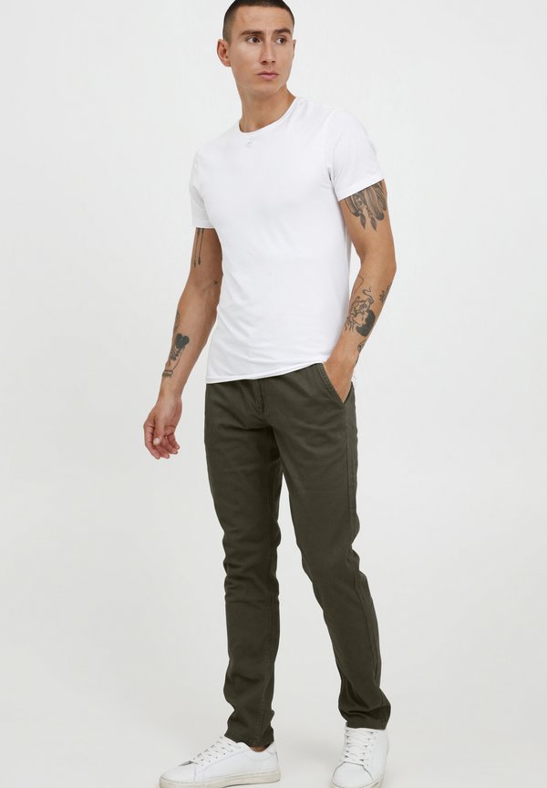 BHPERRINI SLIM FIT - Chinos - grape leaf2