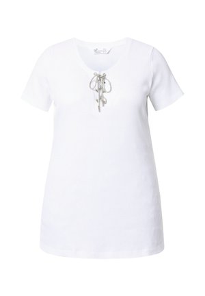 T-shirt blanc à manches courtes avec un décolleté dégagé et un détail métallique à lacets au centre, fabriqué en tissu côtelé.