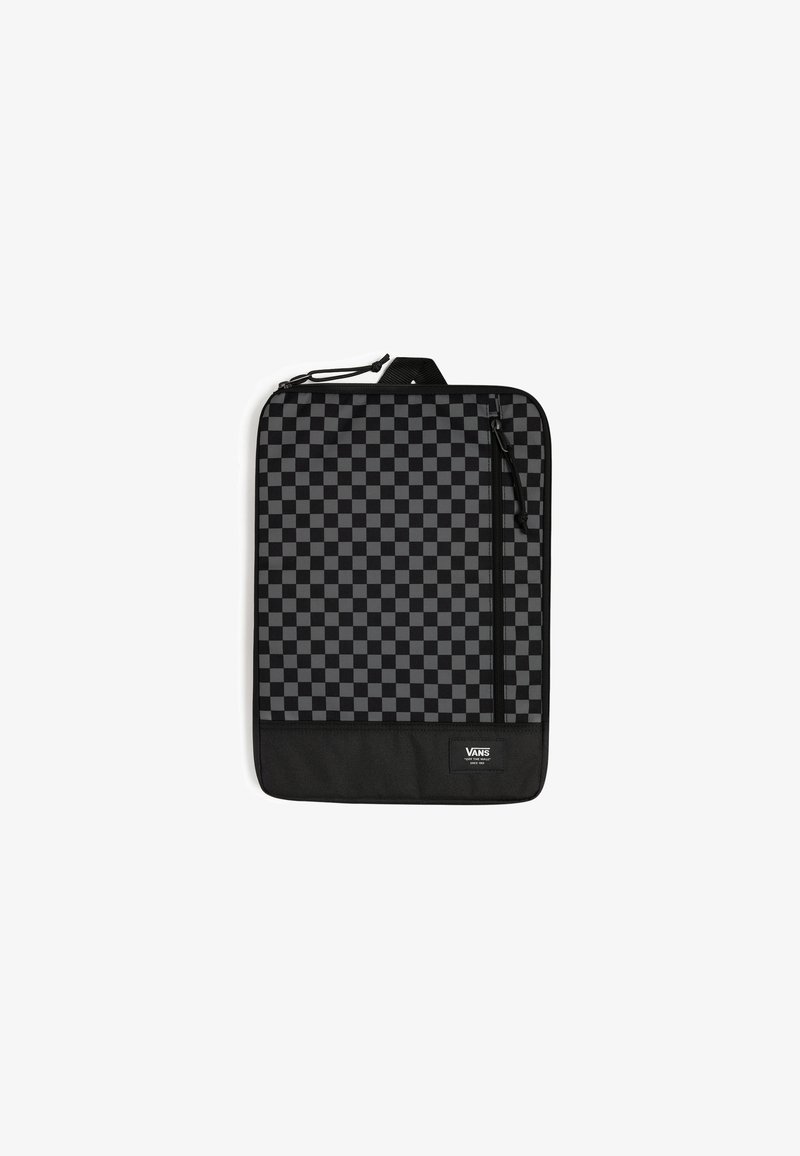 Zwart-grijze geblokte laptopsleeve met een ritsluiting, stoffen buitenkant en een versterkte onderkant met een Vans-label.
