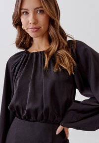 TUSSAH KEIVA - Maxi šaty - black
