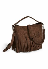 Brūna zamšādas rokas soma ar frēžu detaļām, augšējo rokturi un noņemamu plecu siksnu. Tam ir gluda tekstūra un vienkāršs dizains.