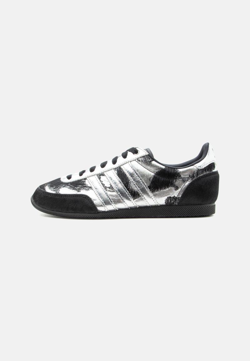 adidas Originals JAPAN core black/silver-coloured metallic/black