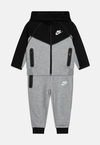 Nepasirinkta, dark grey heather/black