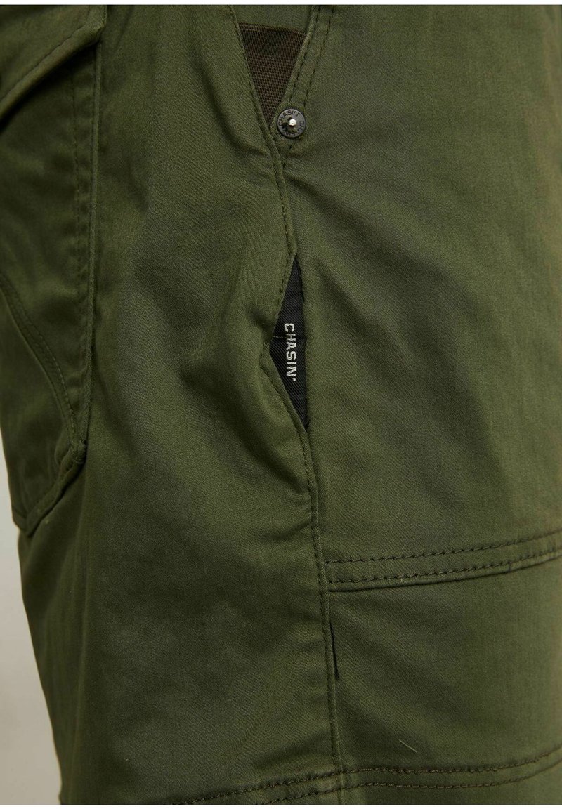 Herren Chino Shorts | CHASIN' UNO.S DASH Shorts green/grün - AB83930 Herren Chino Shorts | CHASIN' UNO.S DASH Shorts green/grün - AB83930