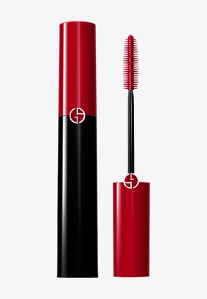 Rød og svart mascara-rør med en blank finish, har en spiralbørste med fine børstehår. Logo vist på begge komponenter.
