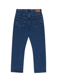 Tmavomodré deninové nohavice s rovnými nohavicami. Obsahujú dve zadné vrecká, koženú nášivku na páse a čisté zakončenie.