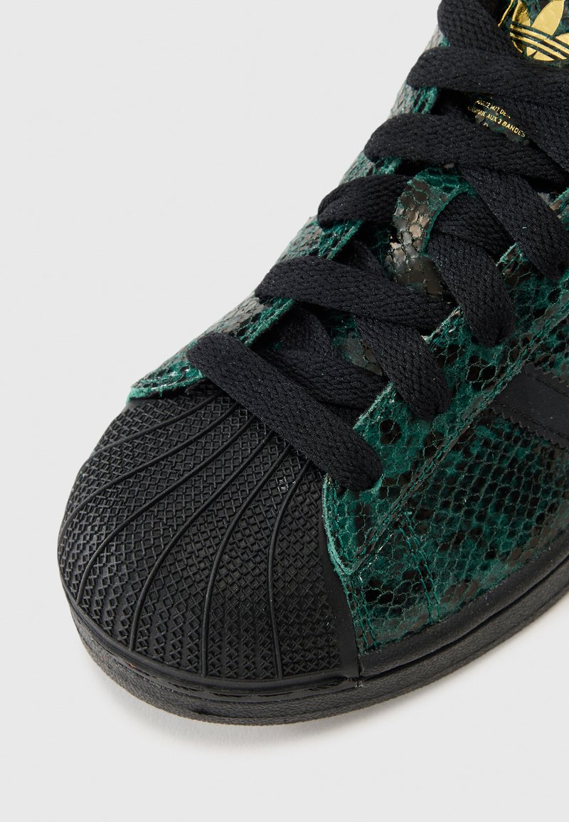 adidas Originals SUPERSTAR II W - Baskets basses - collegiate green/core black/gold-coloured