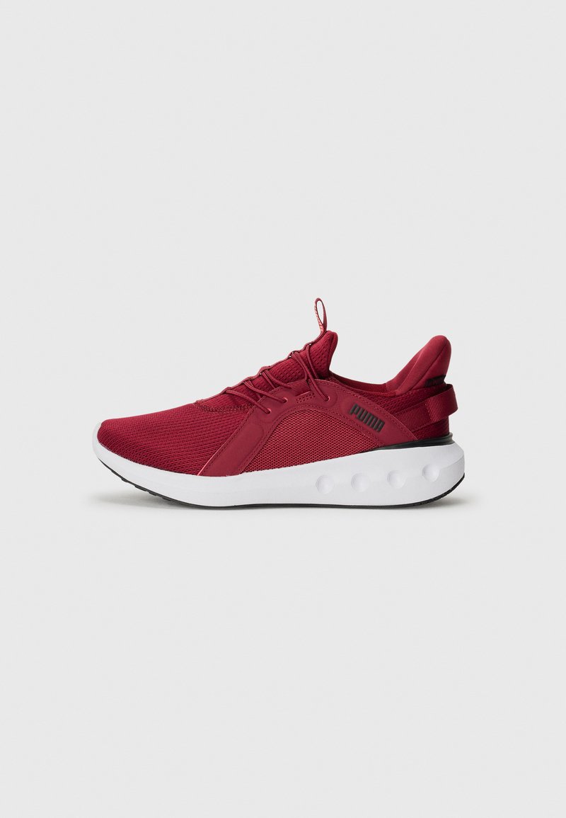 Puma SOFTRIDE CARSON - Sneaker low - team regal red/glowing red/black ...