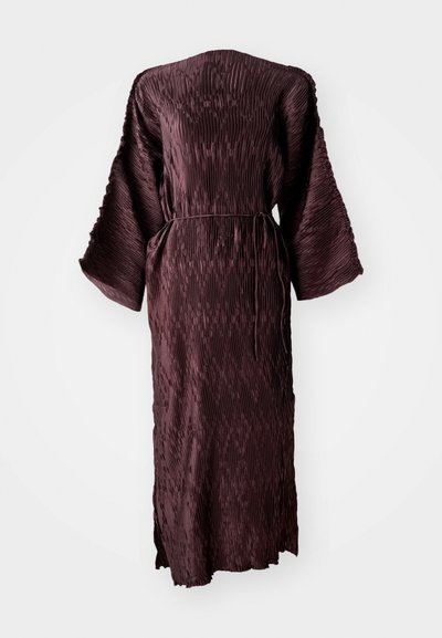Long-sleeve, textured dark burgundy dress with wide sleeves and a thin belt at the waist, displayed against a white background.