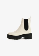 Guess 4g classic Marrone - Consegna gratuita | ! - Scarpe Stivaletti Donna 135,00 Guess 4g classic Marrone - Consegna gratuita | ! - Scarpe Stivaletti Donna 135,00