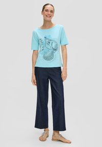 s.Oliver BLACK LABEL - T-shirt z nadrukiem
