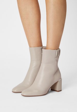 Tamaris Bottines - grey