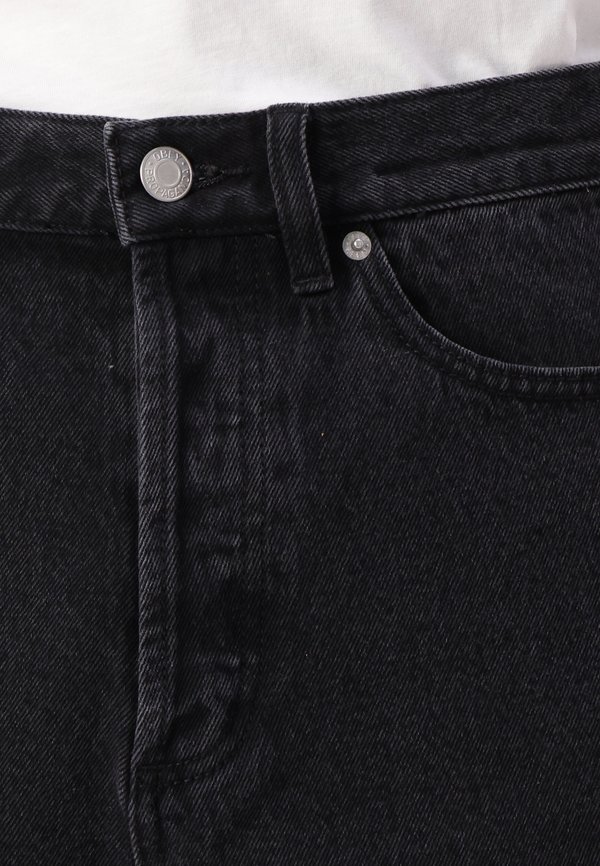 CLASSIC - Baggy Jeans2